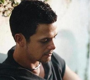 El Mundo pagará 30,000 Euros a Alejandro Sanz