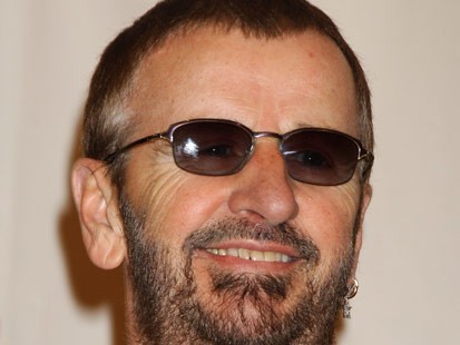 Con mensaje de Paz y amor Ringo Starr pide a sus fans ya no le escriban