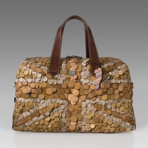 Original bolsa hecha con monedas