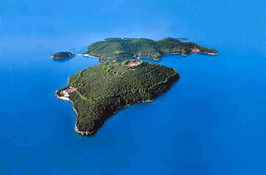 Athina Onassis no vende la isla Skorpios