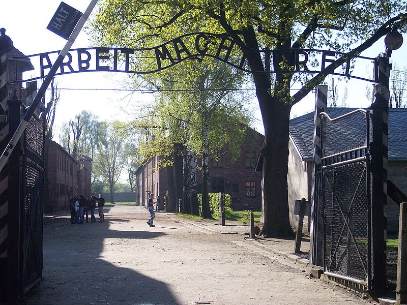 Desaparece placa de un campo de concentracion nazi Desaparece placa de un campo de concentracion nazi