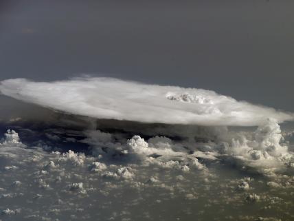 La NASA regala hermosas fotos de la Tierra en su día