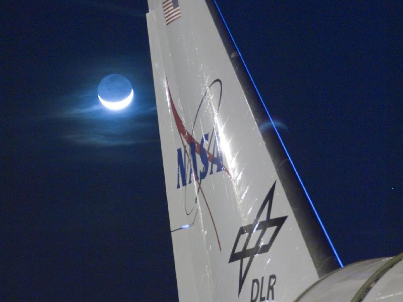 Imágenes de postal de la NASA-La Luna desde el SOFIA