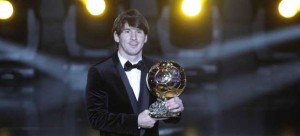Messi con su segundo Balón de Oro Messi con su segundo Balón de Oro