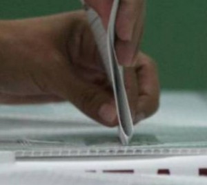 Votar o abstenerse equivale a decidir o a dejar que decidan por nosotros