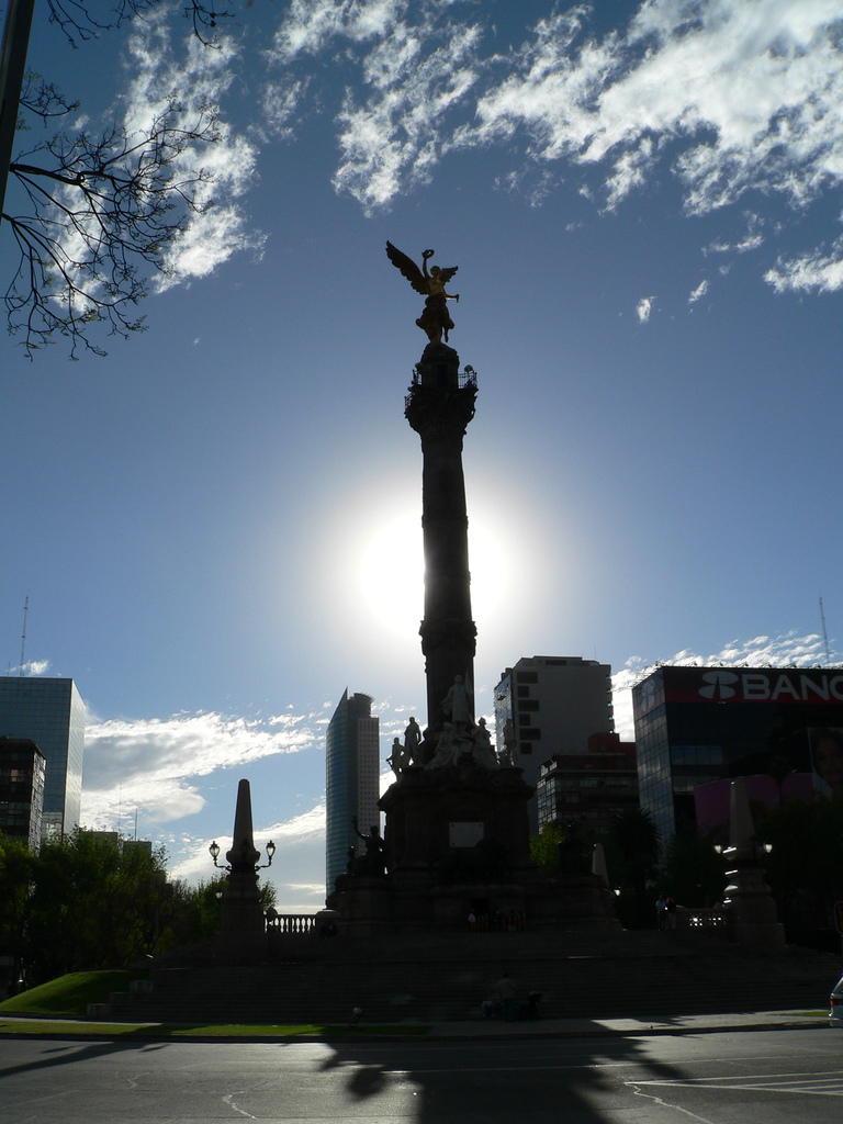Historia del Ángel de la Independencia de México en imágenes